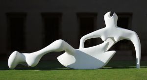 800px-HenryMoore_RecliningFigure_1951